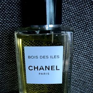 Chanel Bois Des Iles, a gift from my partner - pas pour moi